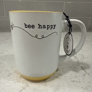 BEE HAPPY Yellow Heartland Hive 18oz Mug 2 Side Embossed Bumble Bee Gift Tag